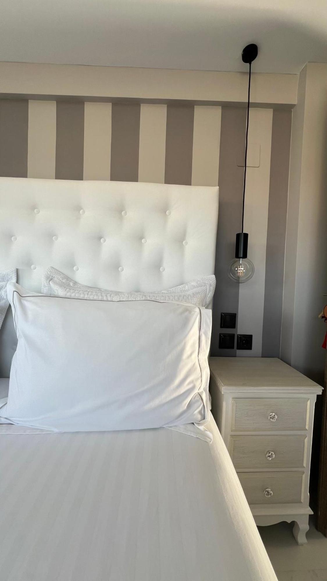 Knd Living Concept - Penthouse Apartment Nea Alikarnassos Bagian luar foto